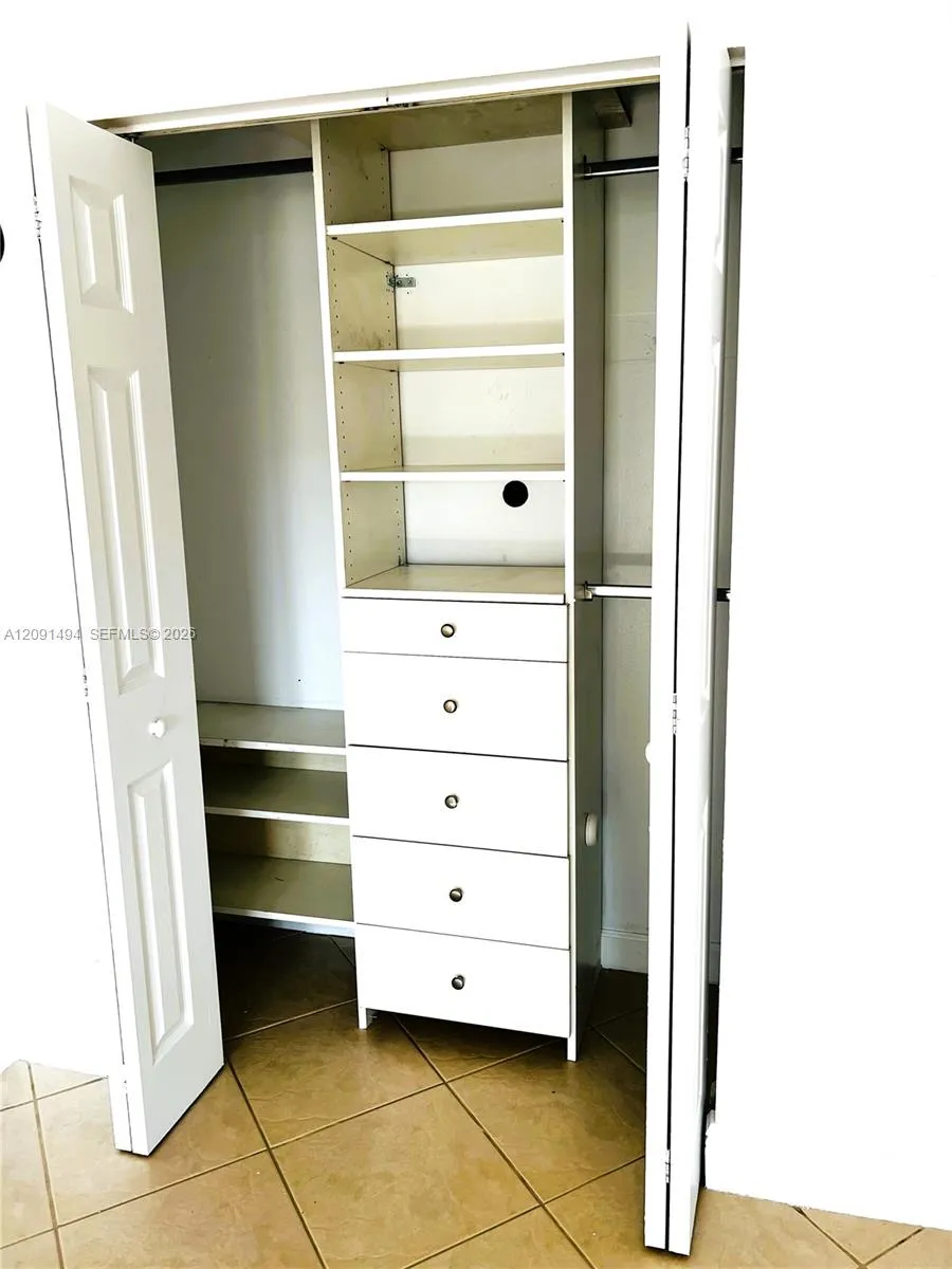 6195 W 18th Ave #G214 Hialeah, FL 33012