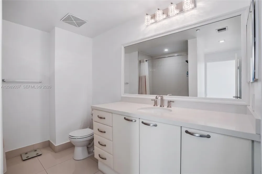 2101 Brickell Ave #3005 Miami, FL 33129