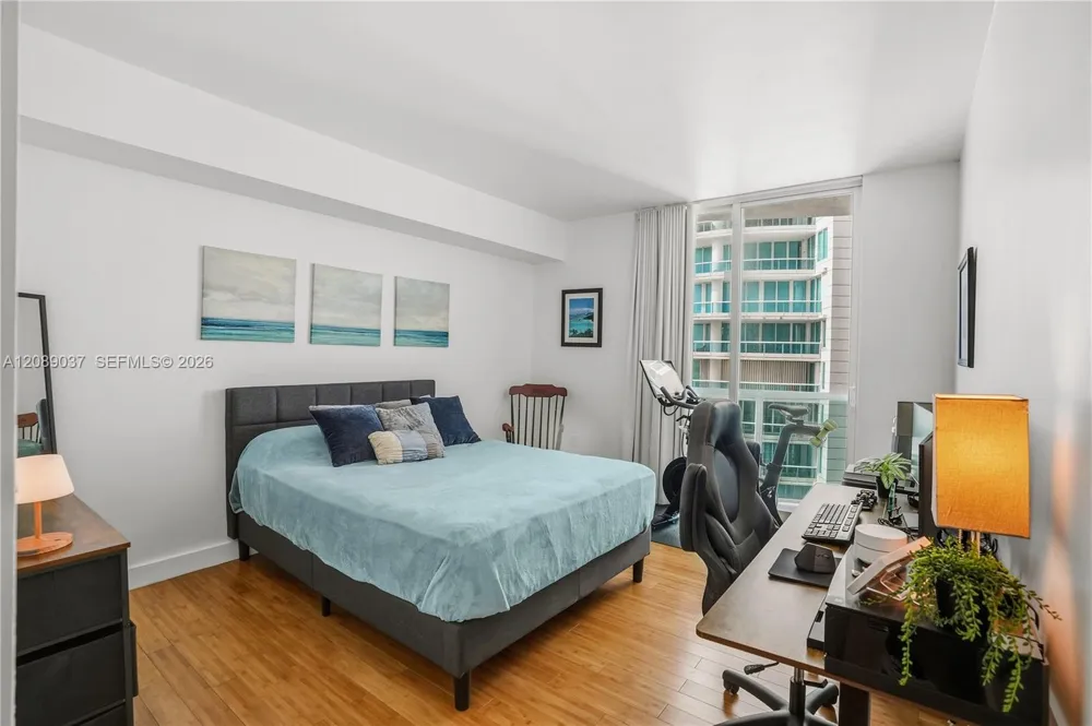 2101 Brickell Ave #3005 Miami, FL 33129