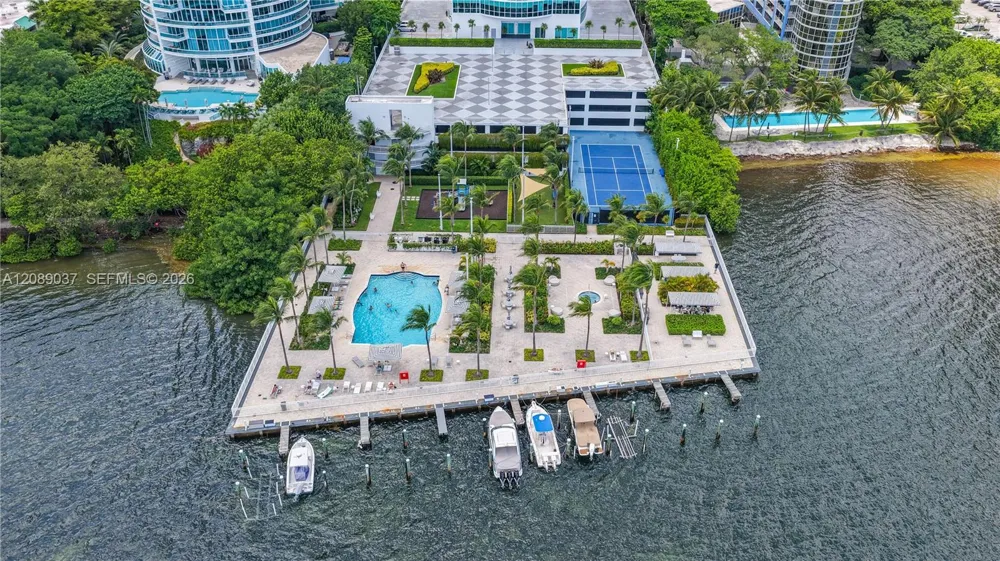 2101 Brickell Ave #3005 Miami, FL 33129