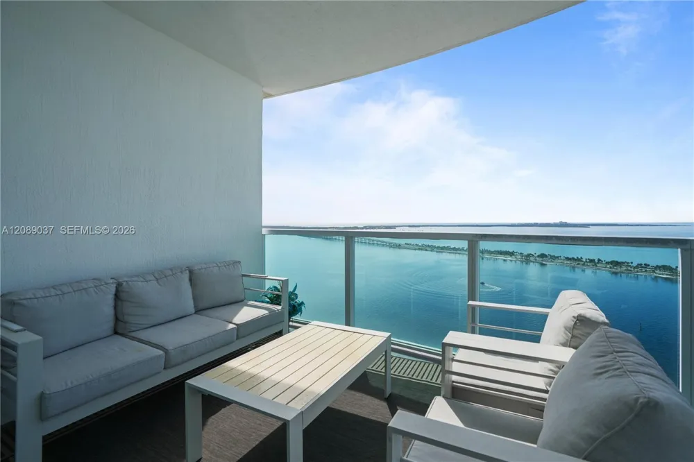 2101 Brickell Ave #3005 Miami, FL 33129