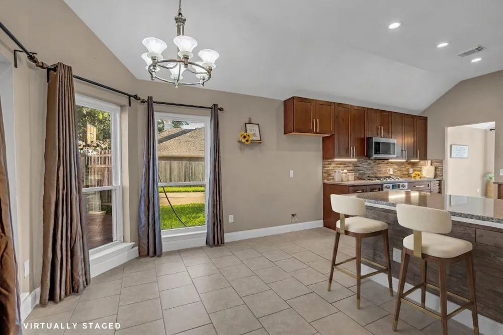 11506 Faulkey Gully Circle Houston, TX 77070