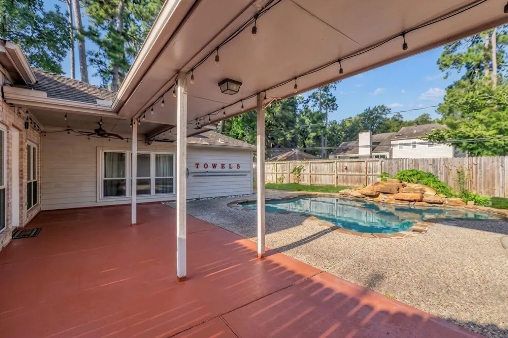 11506 Faulkey Gully Circle Houston, TX 77070
