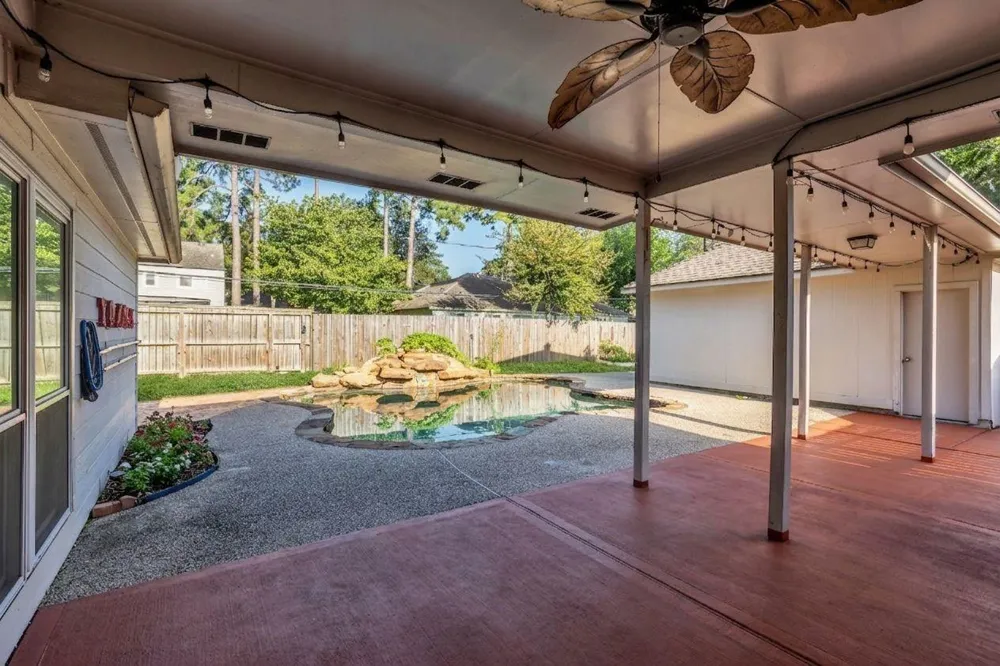 11506 Faulkey Gully Circle Houston, TX 77070