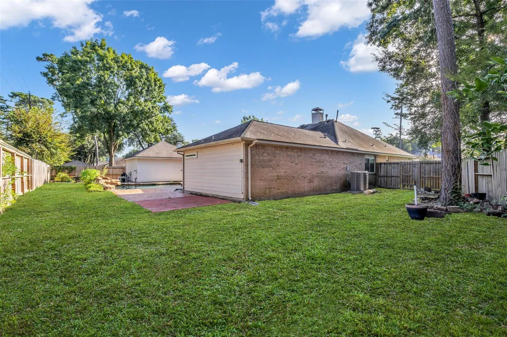 11506 Faulkey Gully Circle Houston, TX 77070