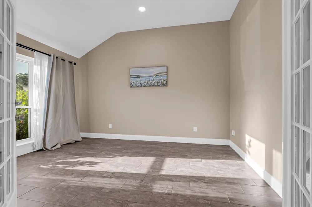 11506 Faulkey Gully Circle Houston, TX 77070