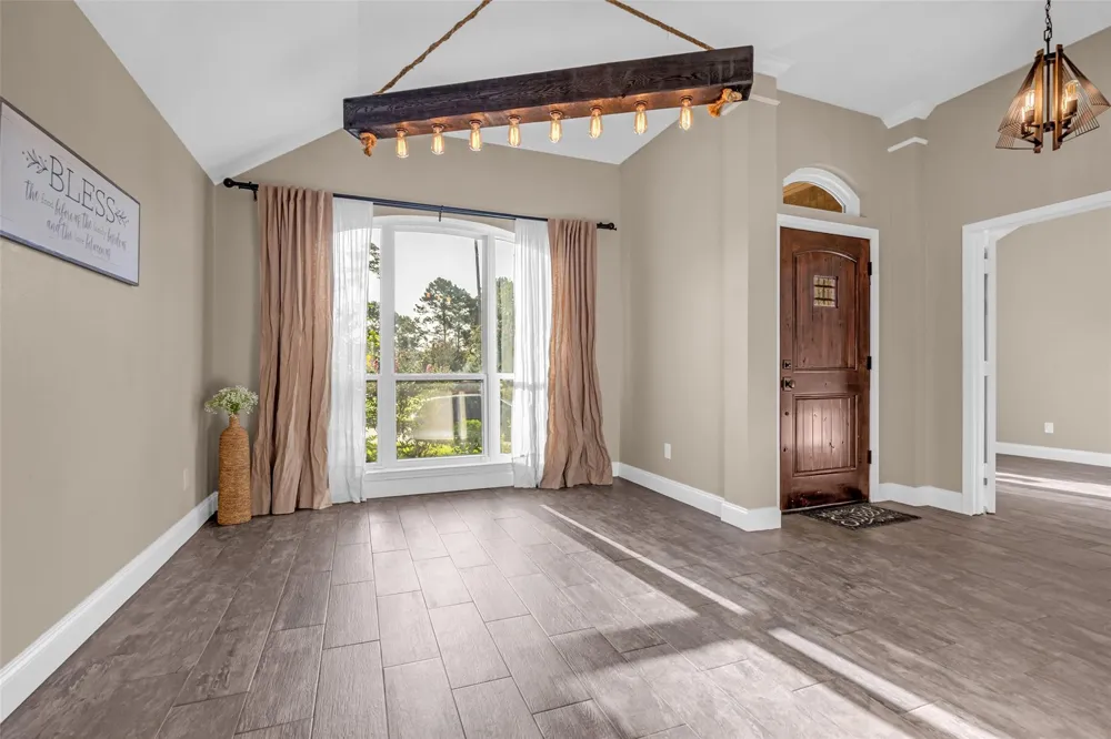 11506 Faulkey Gully Circle Houston, TX 77070
