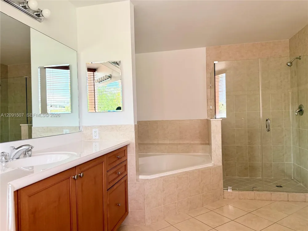 8390 SW 72nd Ave #109 Miami, FL 33143