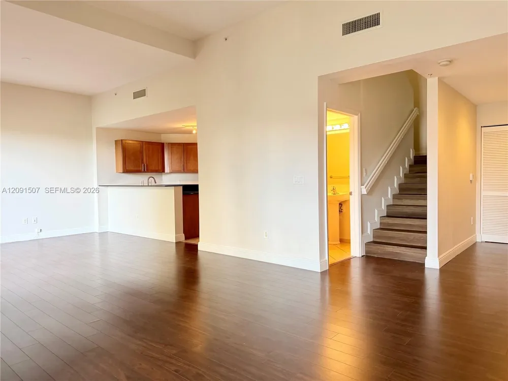 8390 SW 72nd Ave #109 Miami, FL 33143