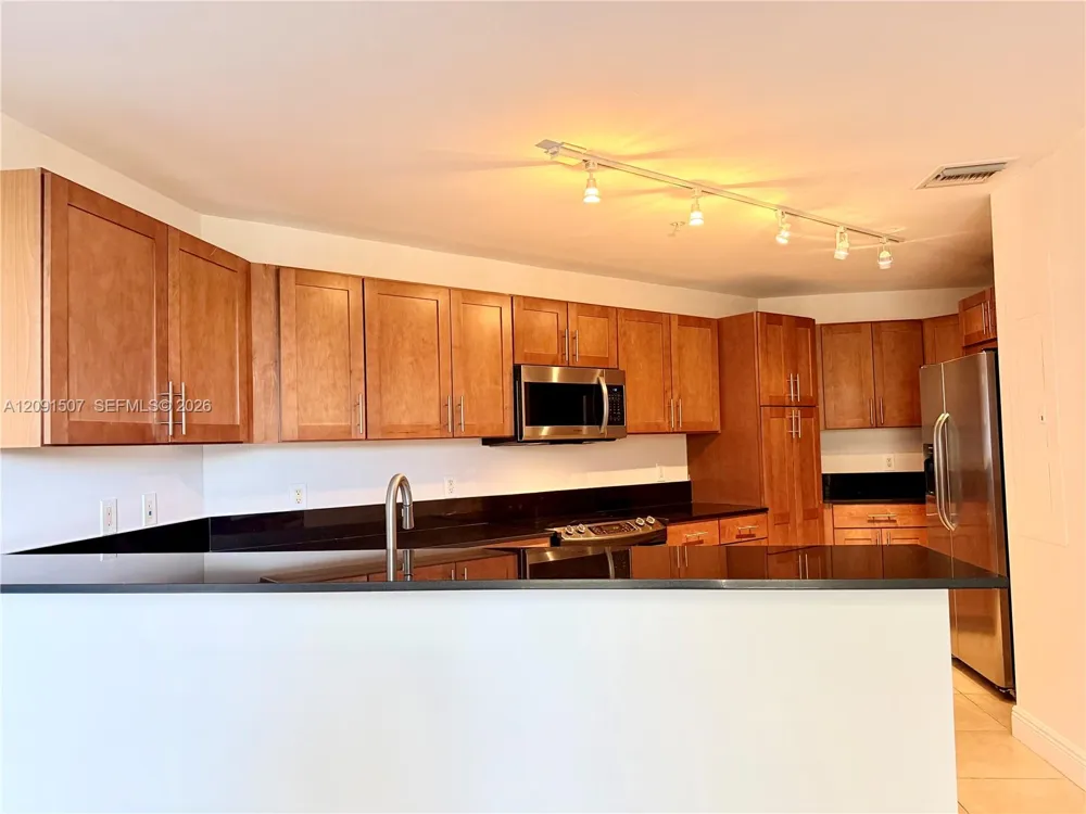 8390 SW 72nd Ave #109 Miami, FL 33143
