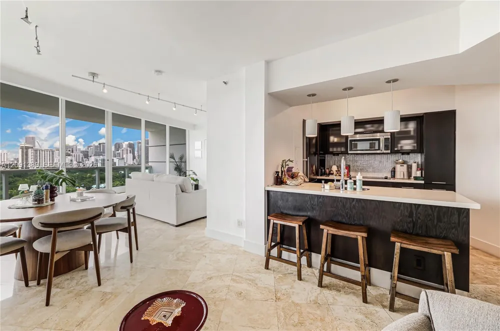 2127 Brickell Ave #1406 Miami, FL 33129