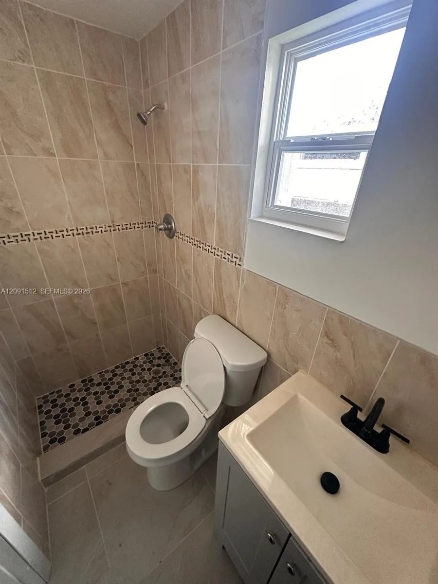 280 NW 100th St #280 Miami, FL 33150