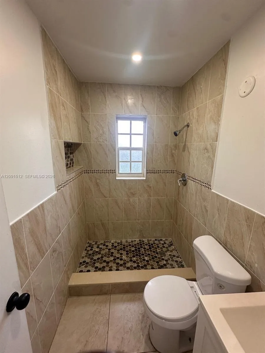 280 NW 100th St #280 Miami, FL 33150