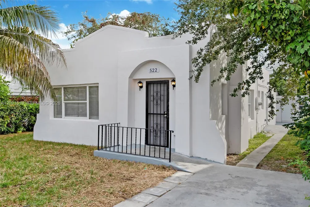 522 NW 47th Ter Miami, FL 33127