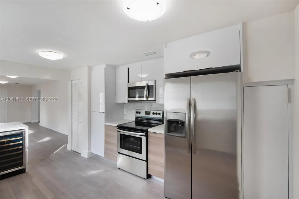 522 NW 47th Ter Miami, FL 33127
