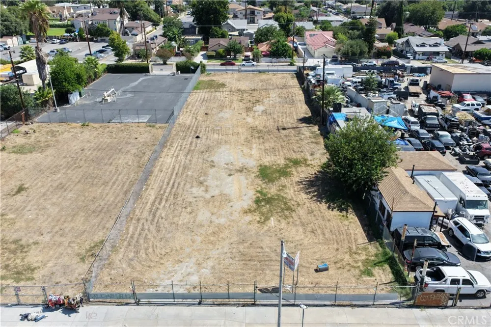 1075 E STREET San Bernardino, CA 92410