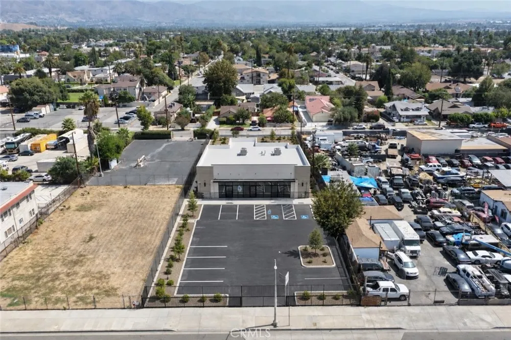 1075 E STREET San Bernardino, CA 92410