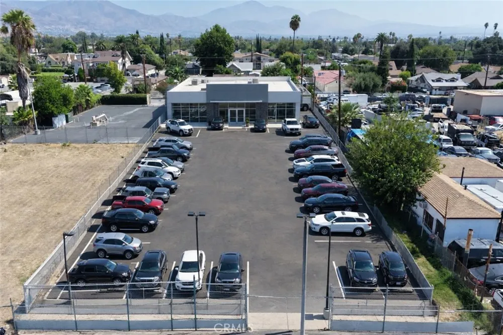 1075 E STREET San Bernardino, CA 92410