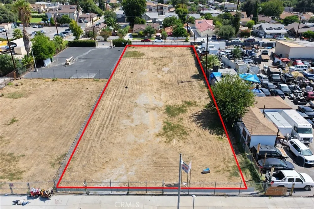 1075 E STREET San Bernardino, CA 92410