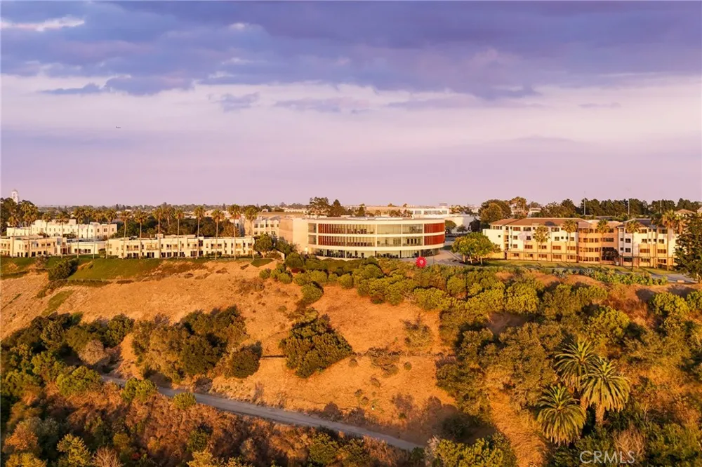 13011 Discovery Creek Playa Vista, CA 90094