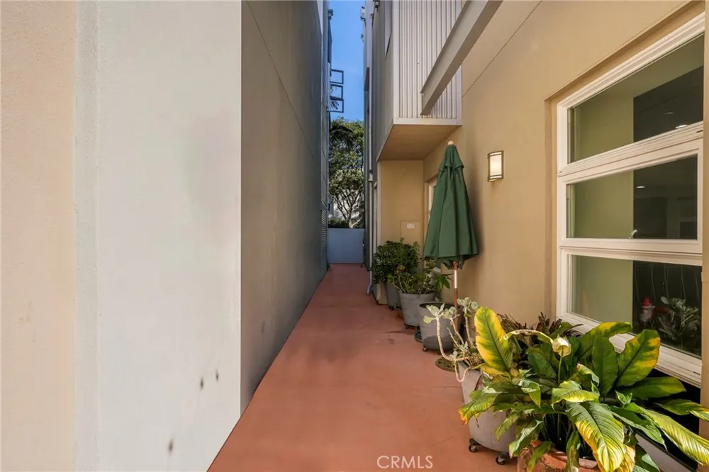 13011 Discovery Creek Playa Vista, CA 90094