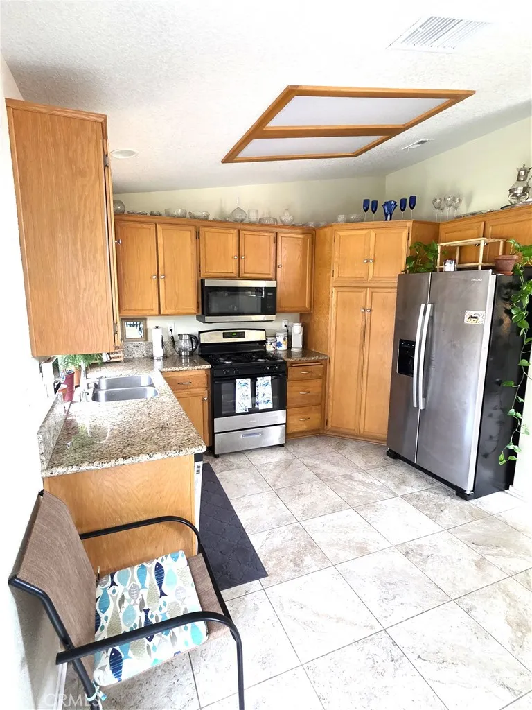 36918 Serendipity Way Palmdale, CA 93552
