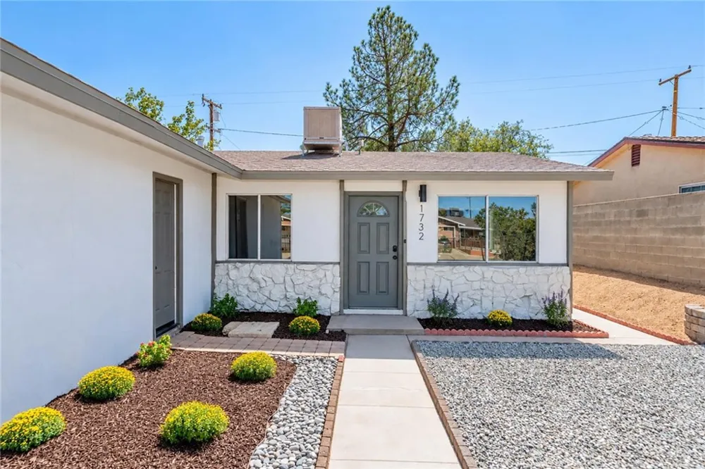 1732 De Anza Street Barstow, CA 92311