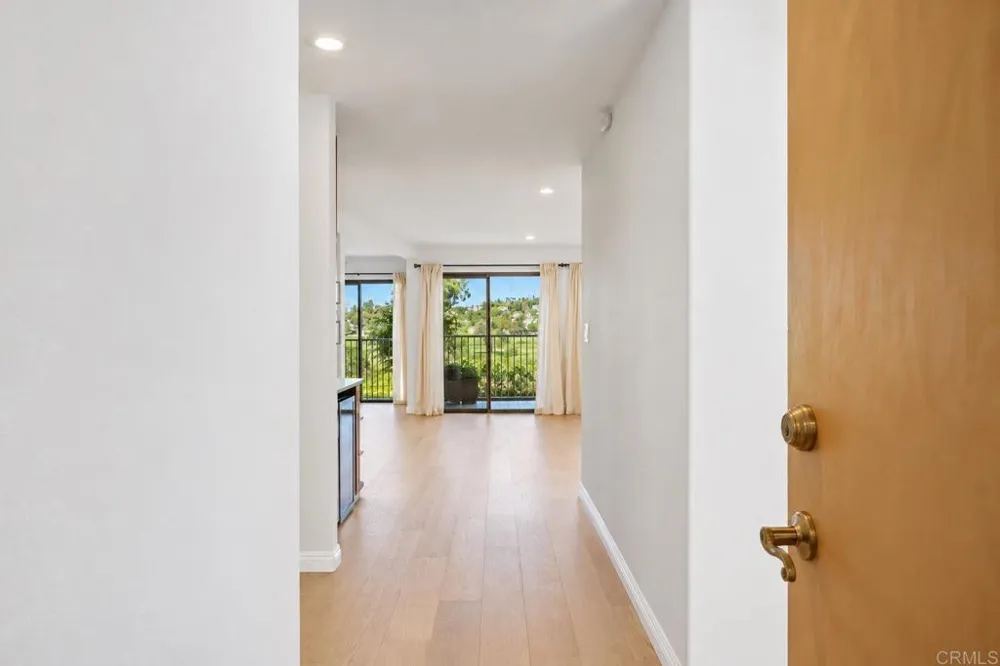 2348 La Costa Avenue #216 Carlsbad, CA 92009