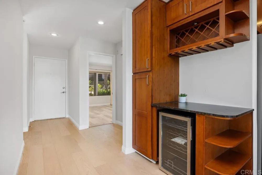 2348 La Costa Avenue #216 Carlsbad, CA 92009