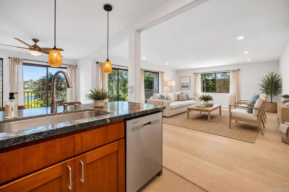 2348 La Costa Avenue #216 Carlsbad, CA 92009