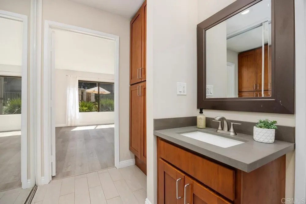 2348 La Costa Avenue #216 Carlsbad, CA 92009