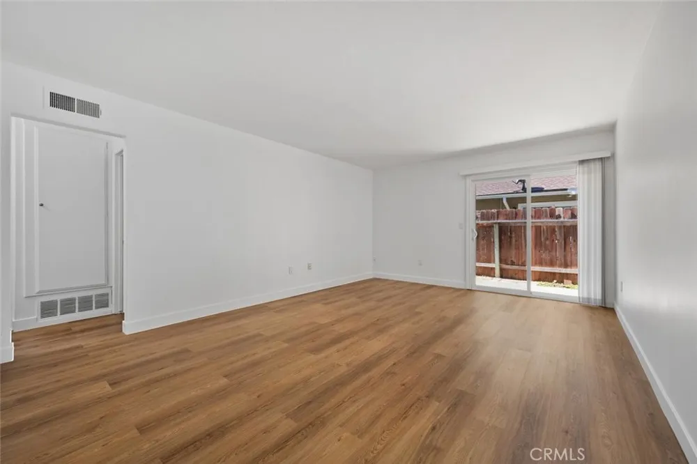 2613 W Aurora #2 Santa Ana, CA 92704