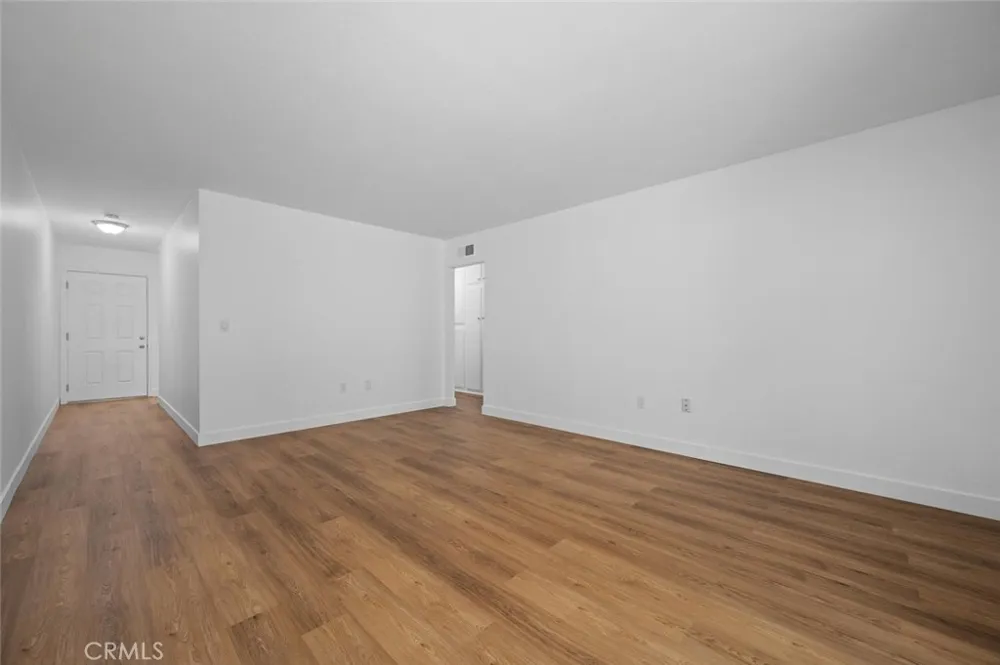 2613 W Aurora #2 Santa Ana, CA 92704