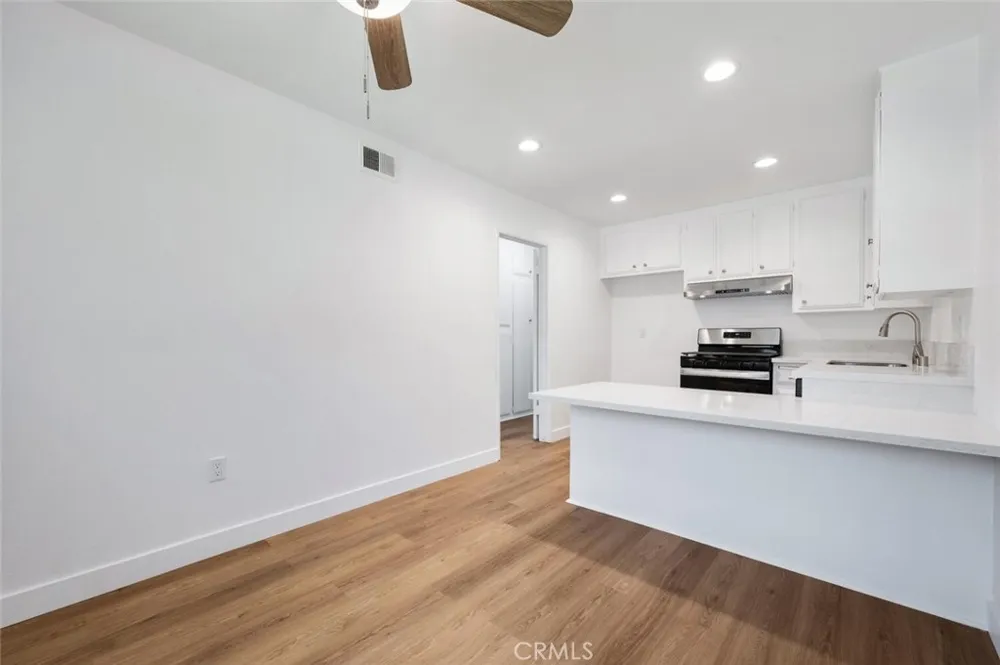 2613 W Aurora #2 Santa Ana, CA 92704