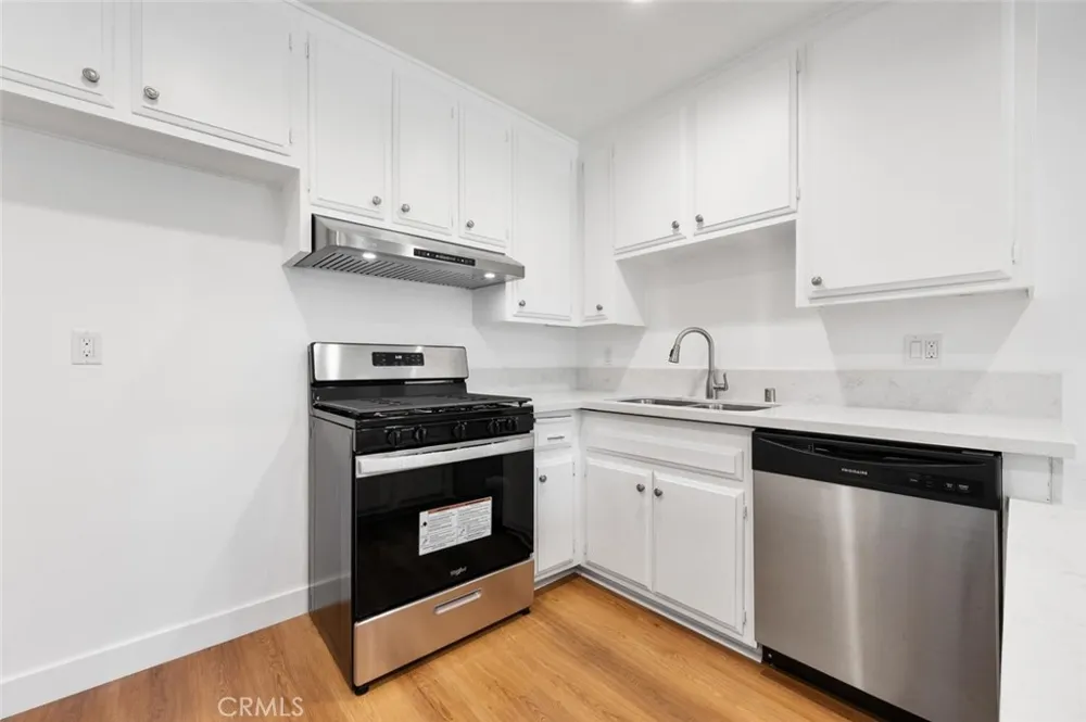 2613 W Aurora #2 Santa Ana, CA 92704