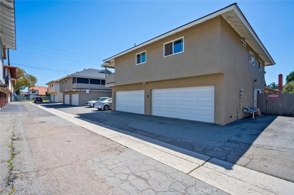 2613 W Aurora #2 Santa Ana, CA 92704