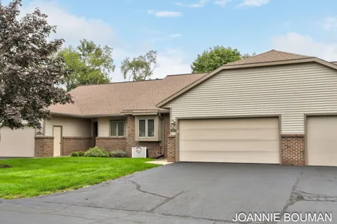 1963 Lakeview Drive