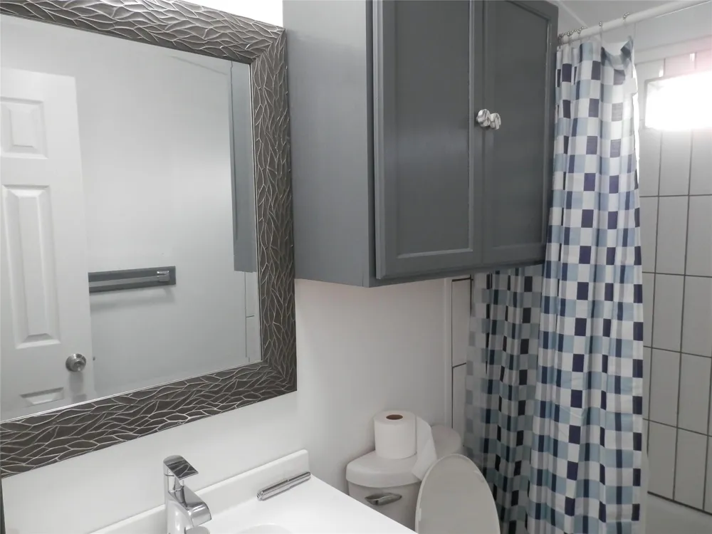 800 29th Street Dickinson, TX 77539