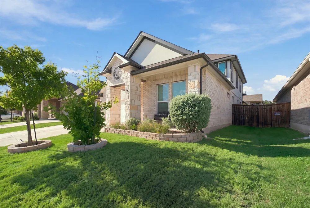 2405 Gabriels Horn Road Leander, TX 78641