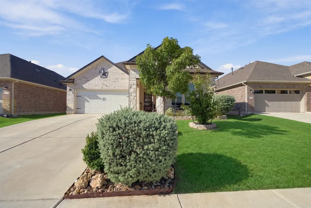 2405 Gabriels Horn Road Leander, TX 78641