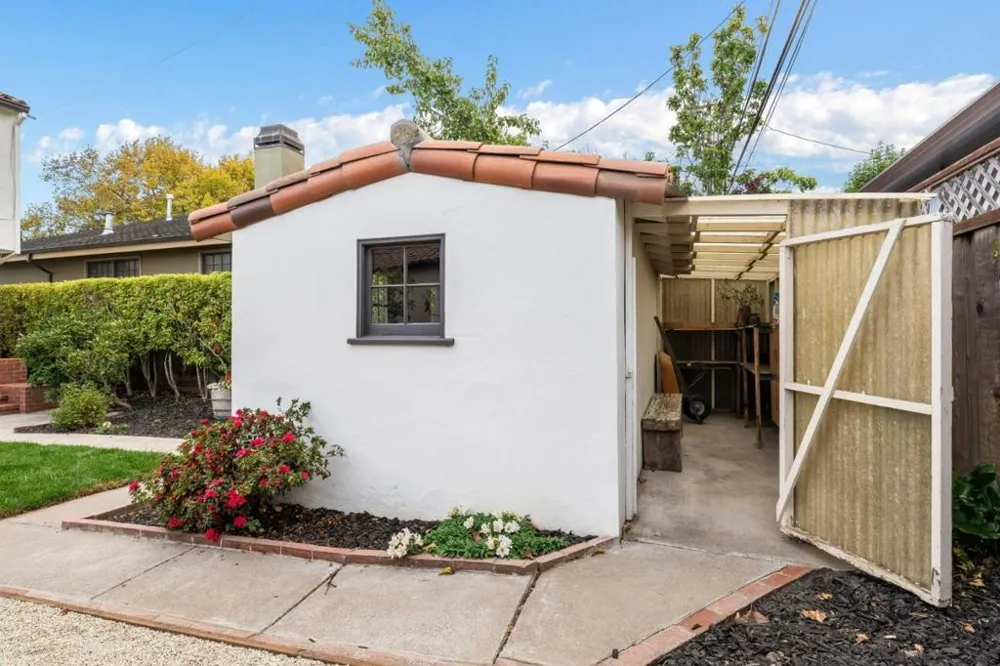 210 Avila Road San Mateo, CA 94402