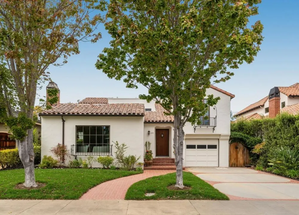 210 Avila Road San Mateo, CA 94402