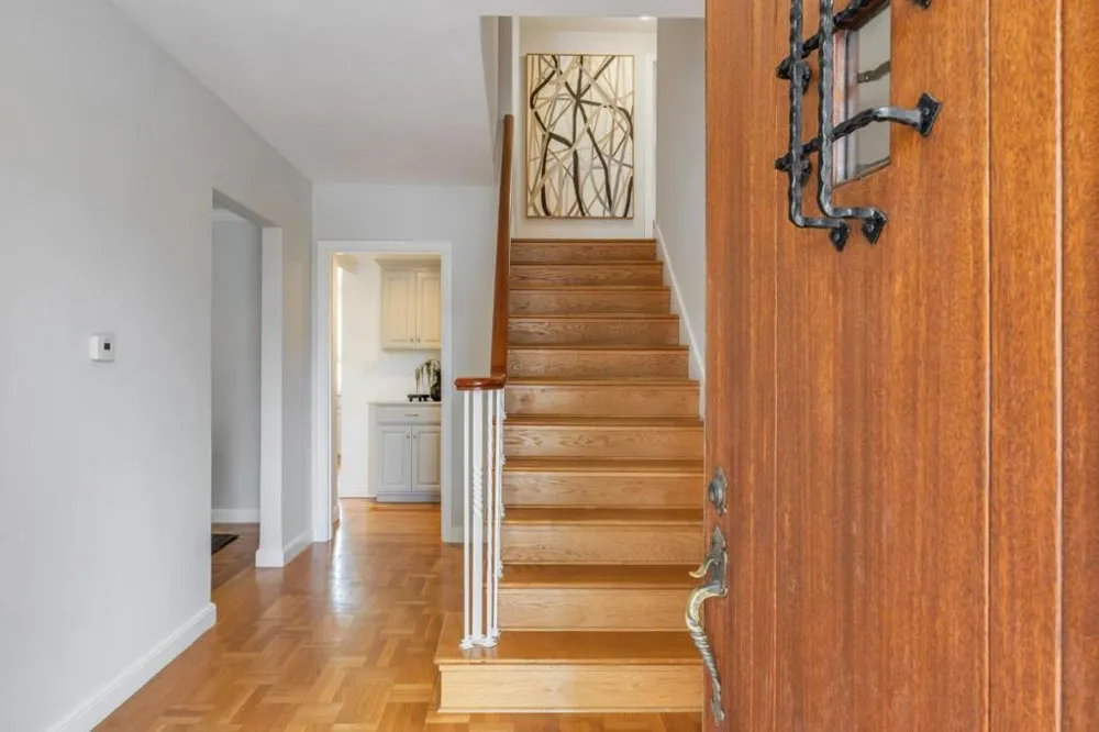 210 Avila Road San Mateo, CA 94402