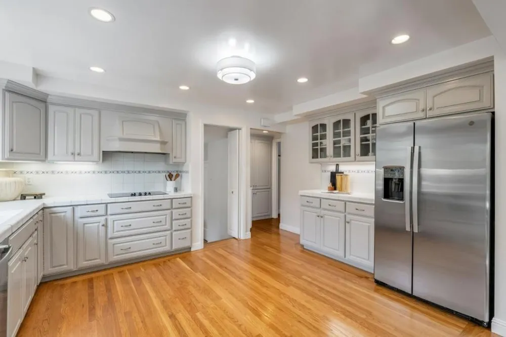 210 Avila Road San Mateo, CA 94402