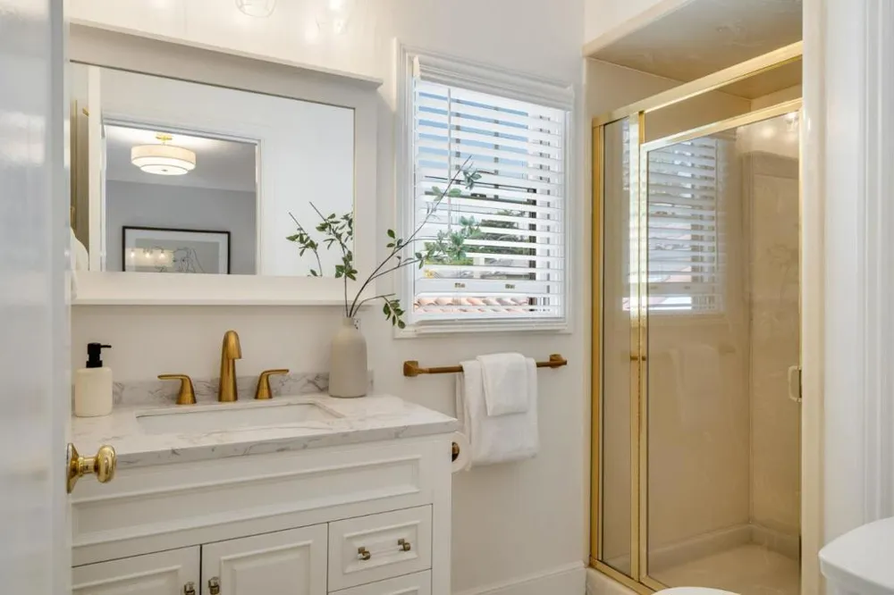 210 Avila Road San Mateo, CA 94402