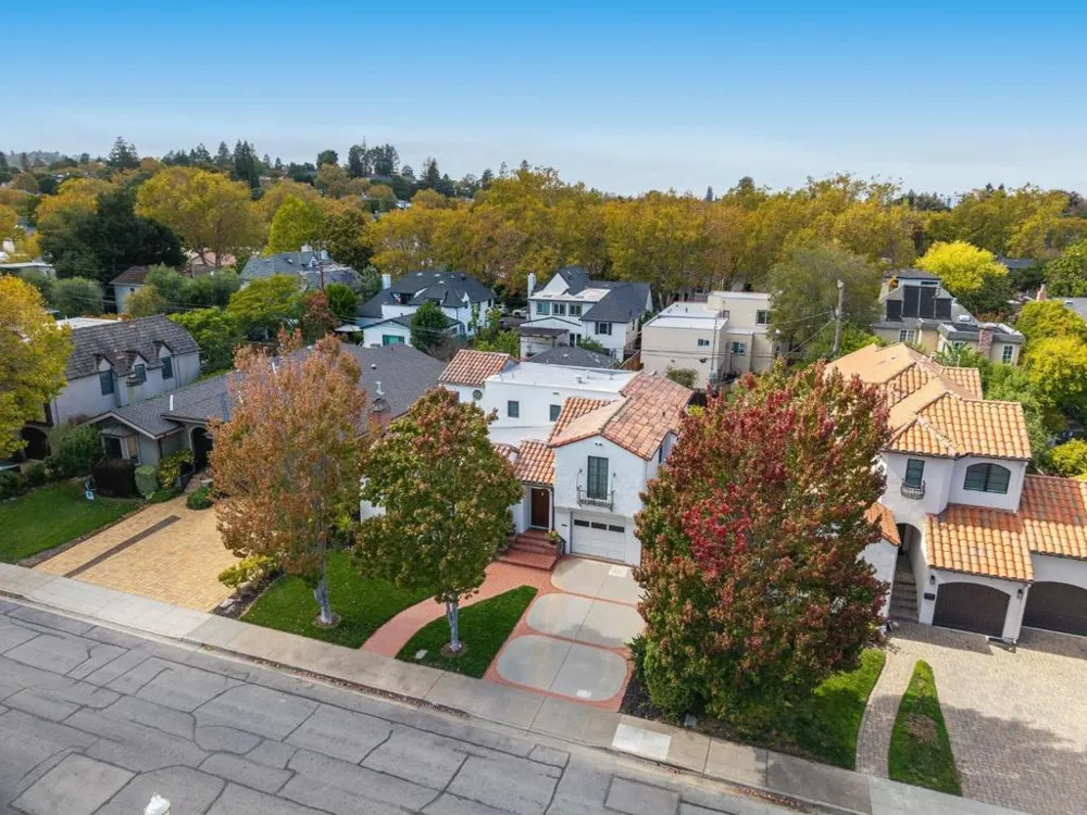 210 Avila Road San Mateo, CA 94402