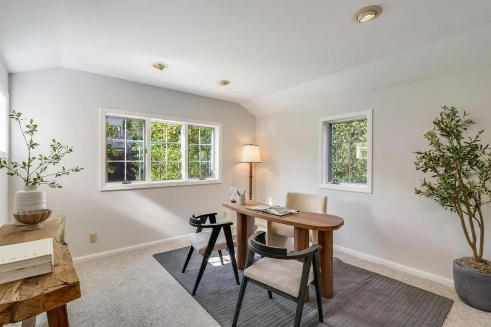 210 Avila Road San Mateo, CA 94402