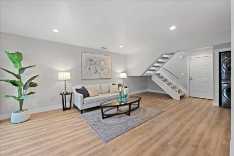 48 Mozden Lane