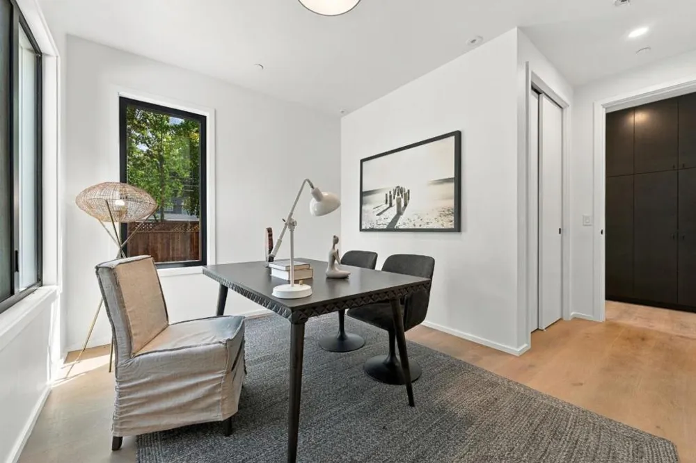 1101 May Brown Avenue Menlo Park, CA 94025