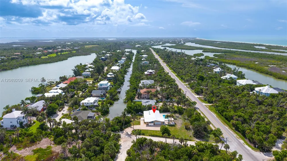 5885 Pine Tree Other City - In The State Of Florida, FL 33957